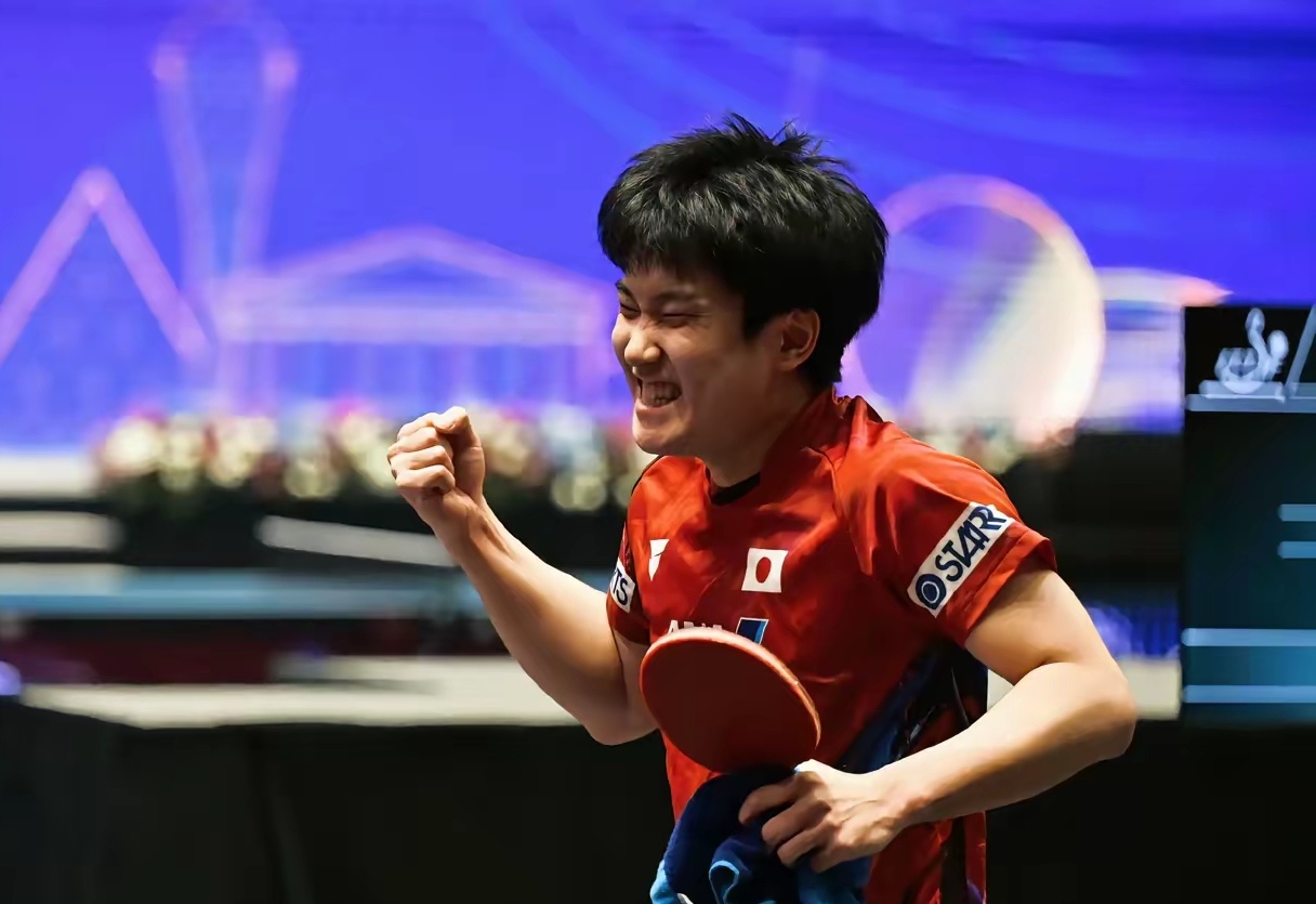 日本队绝杀中国队，张本智和惊艳四座