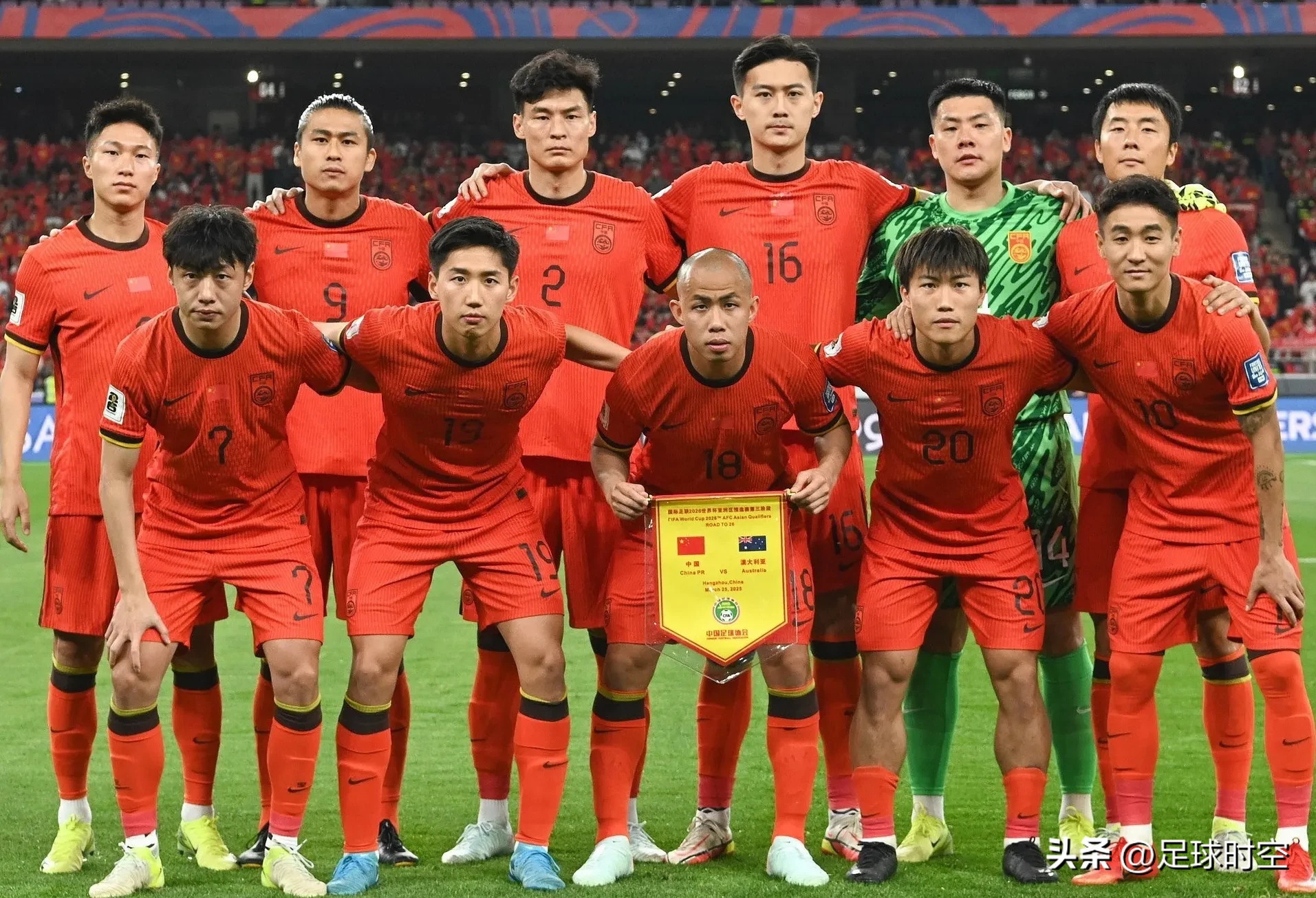 中国队完胜日本队，奥恰洛夫扛起全队