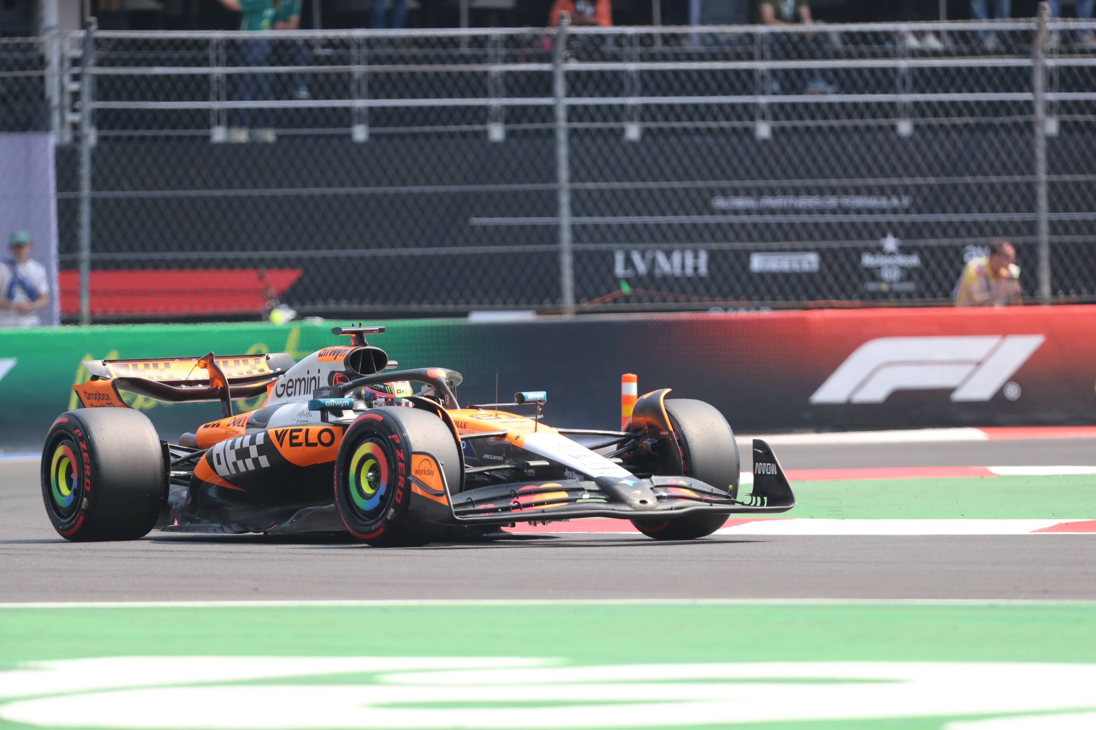 红牛二队力克法拉利,阿隆索点燃赛场 红牛二队力克法拉利,阿隆索点燃赛场