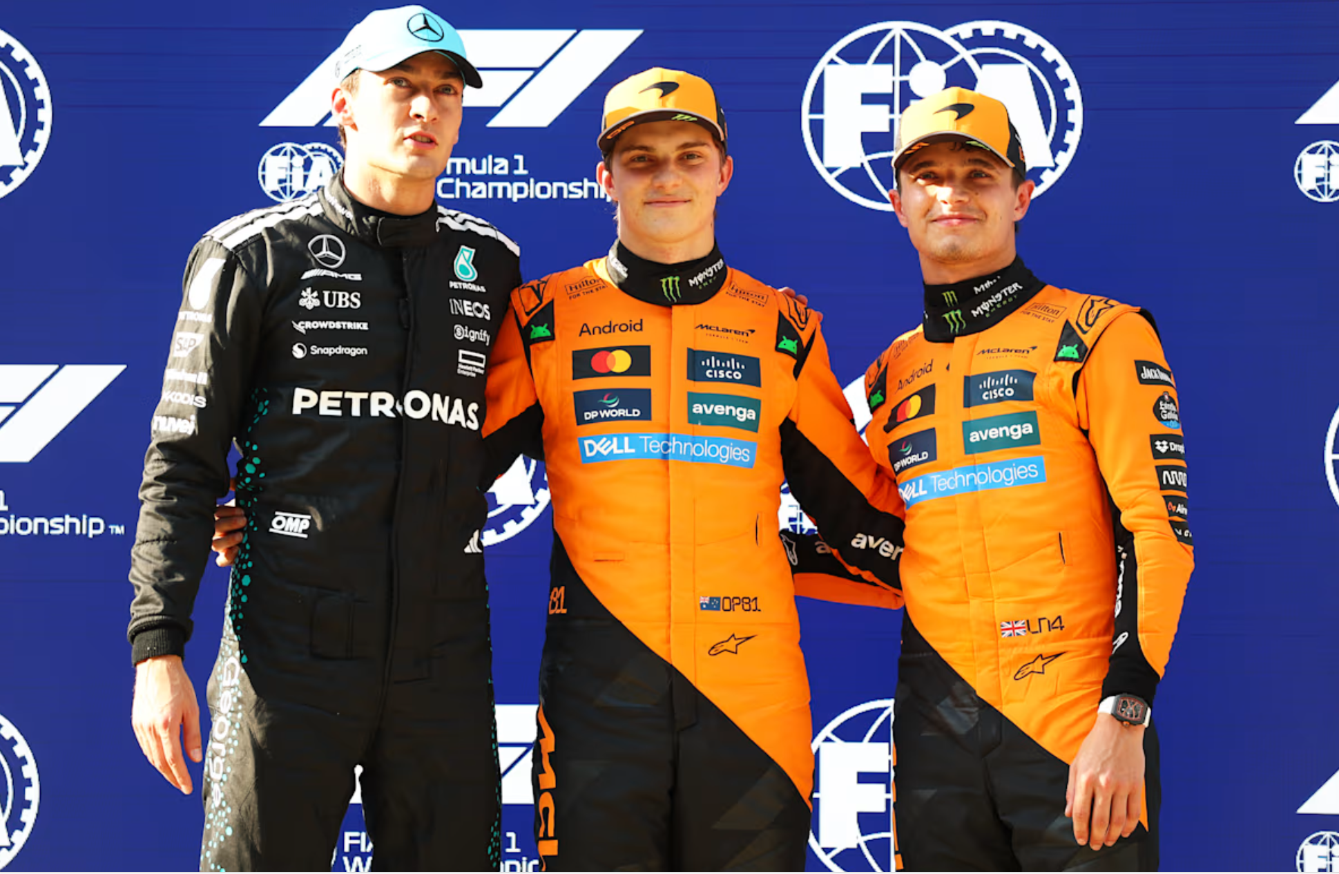 迈凯伦鏖战梅赛德斯,拉塞尔点燃赛场 迈凯伦鏖战梅赛德斯,拉塞尔点燃赛场