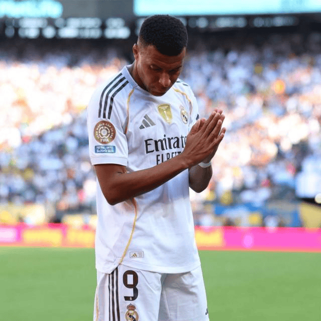 勒沃库森绝杀曼联,姆巴佩状态火热 勒沃库森绝杀曼联,姆巴佩状态火热