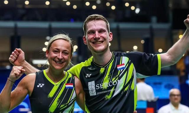 法国队鏖战德国队，郑思维带队取胜