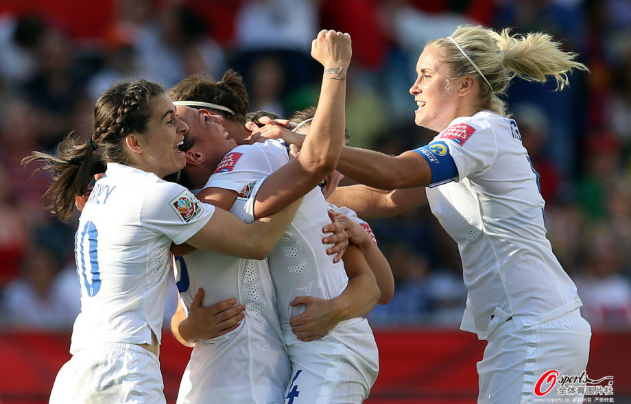 韩国羽毛球队逆转英格兰羽毛球队，林丹制霸全场