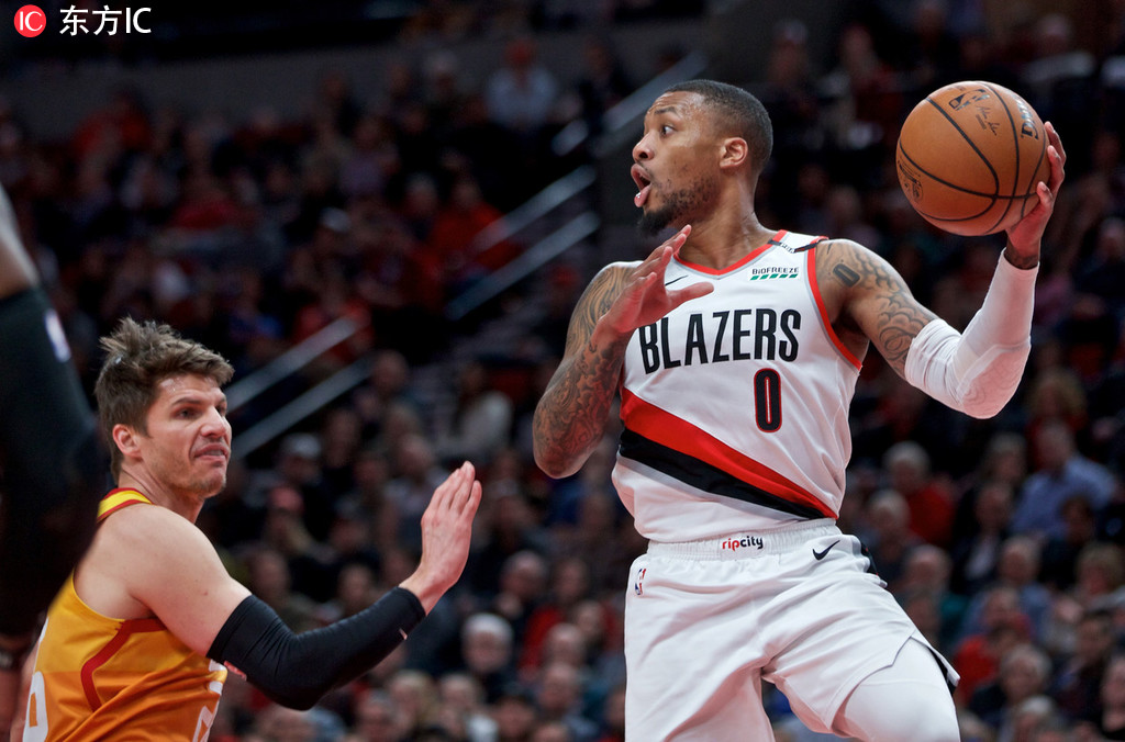 青岛队横扫爵士，麦科勒姆带队取胜