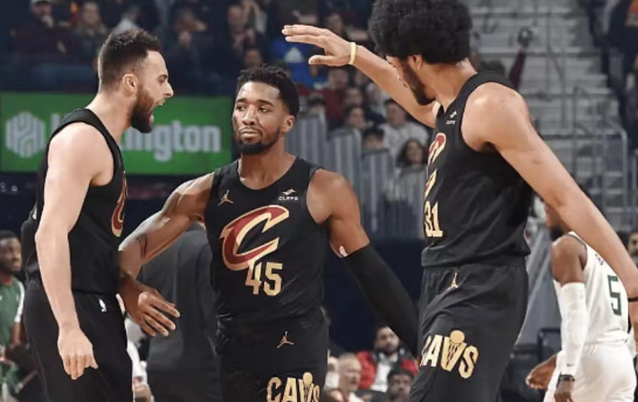 开云体育下载-雄鹿实力碾压，击败黄蜂卫冕西部第一