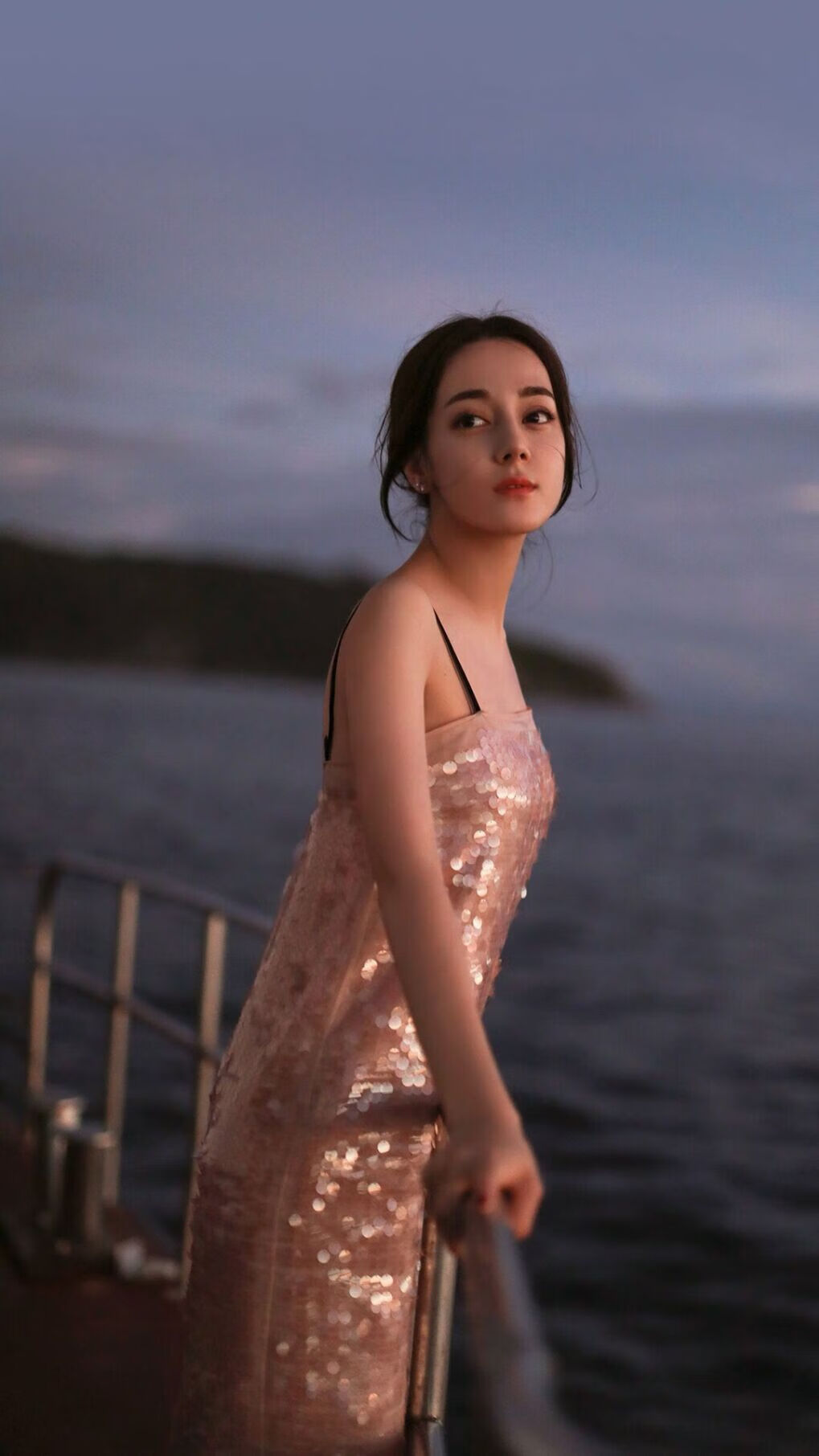 厄德高攻防两端统治，丹麦终结突尼斯—北欧风暴席卷卡塔尔