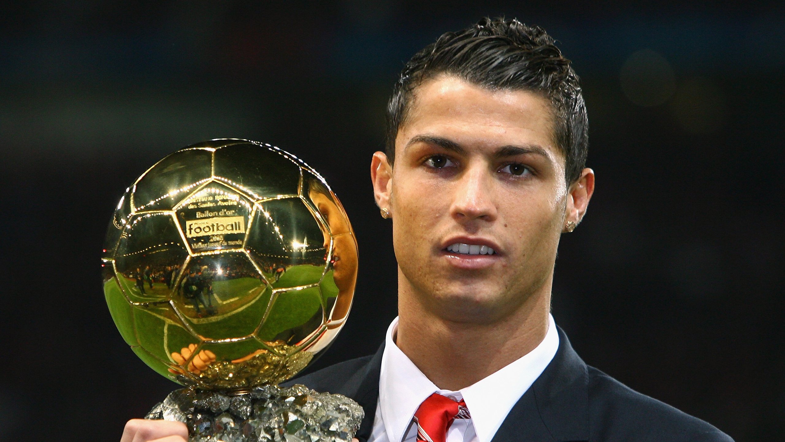 F1新赛季揭幕战焦点战，奥地利车队如赛车般碾压喀麦隆对手