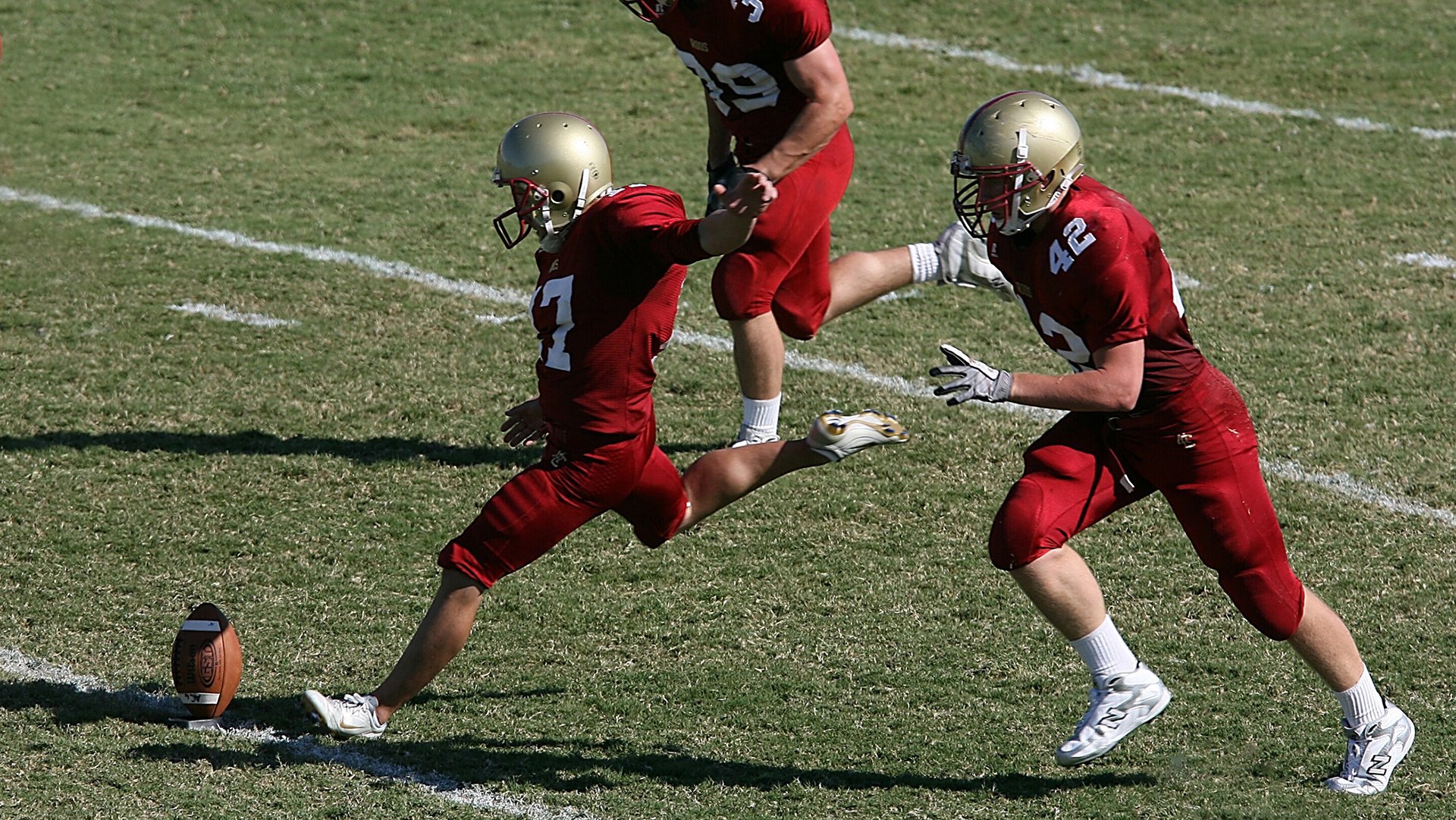 步行者正面击溃独行侠，布克成为关键先生